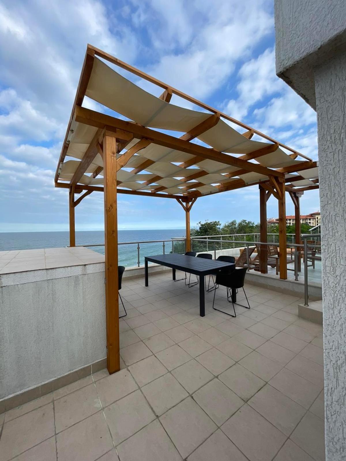 Ferienwohnung Penthouse At White Cliffs Byala  Exterior foto